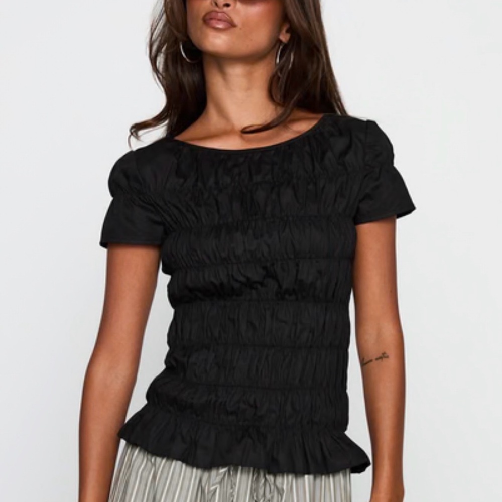 NWOT Princess Polly Black Ruched Smocked Short Sleeve Blouse Size 8
